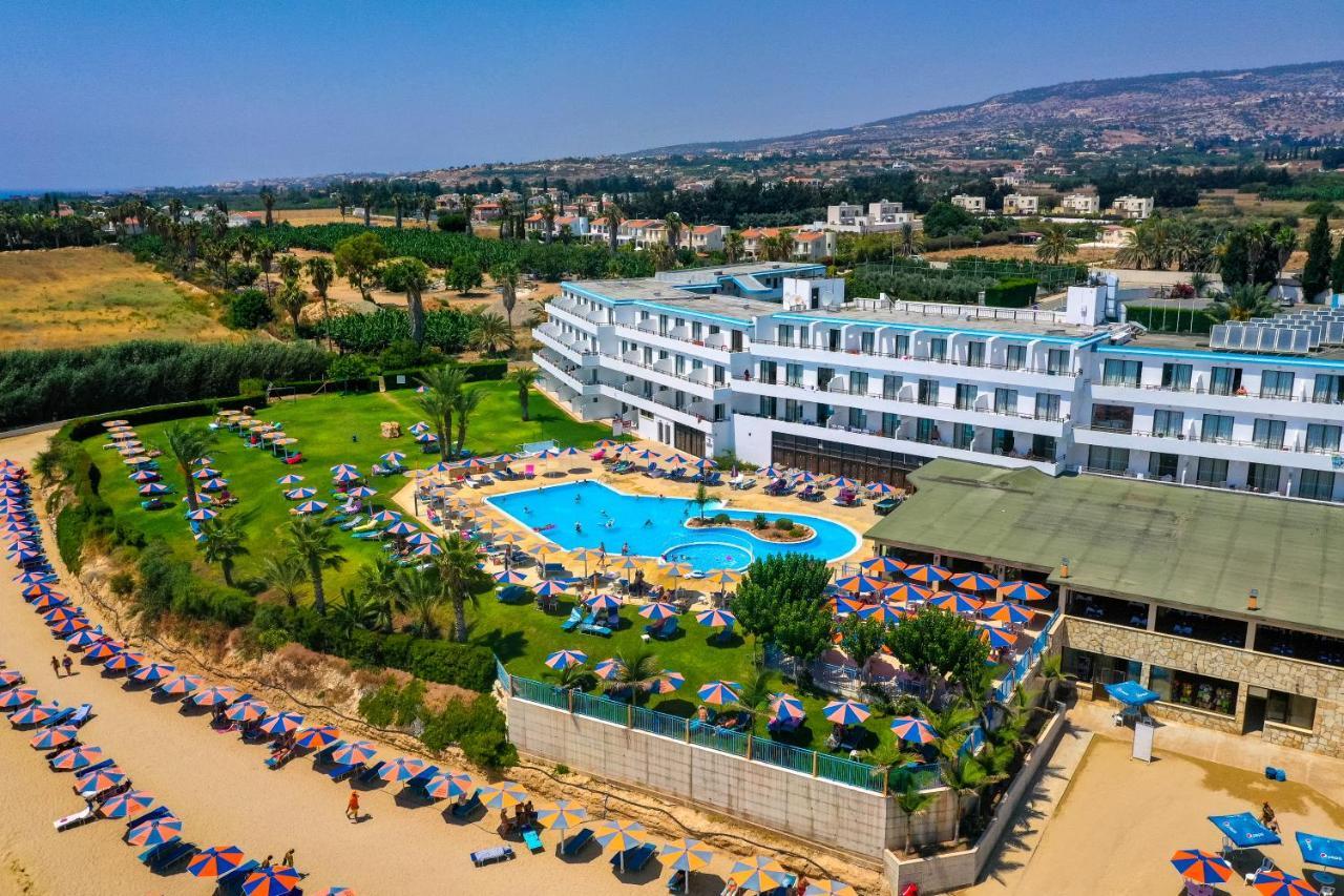 Corallia Beach Hotel Apartments Coral Bay Bagian luar foto