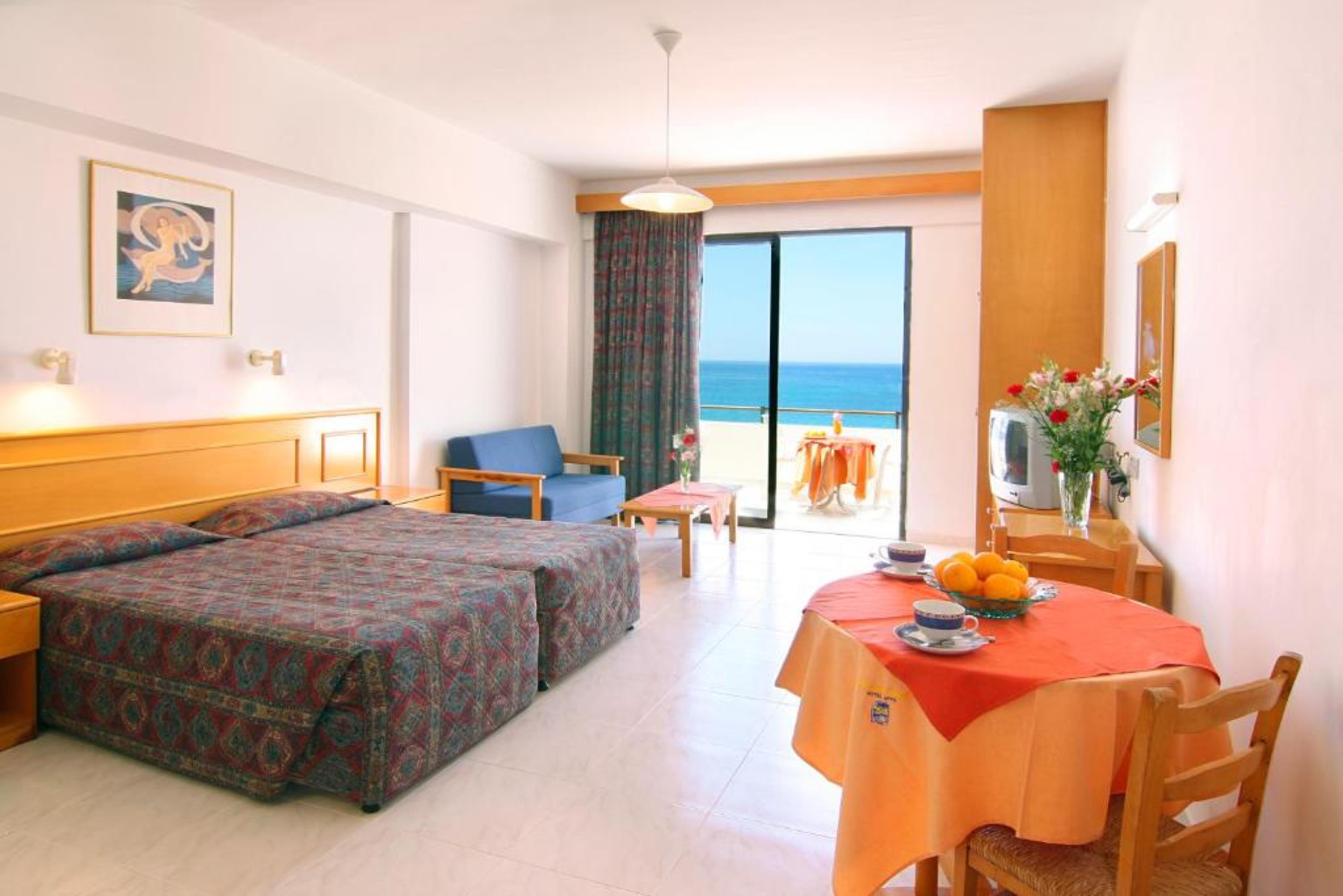 Corallia Beach Hotel Apartments Coral Bay Ruang foto