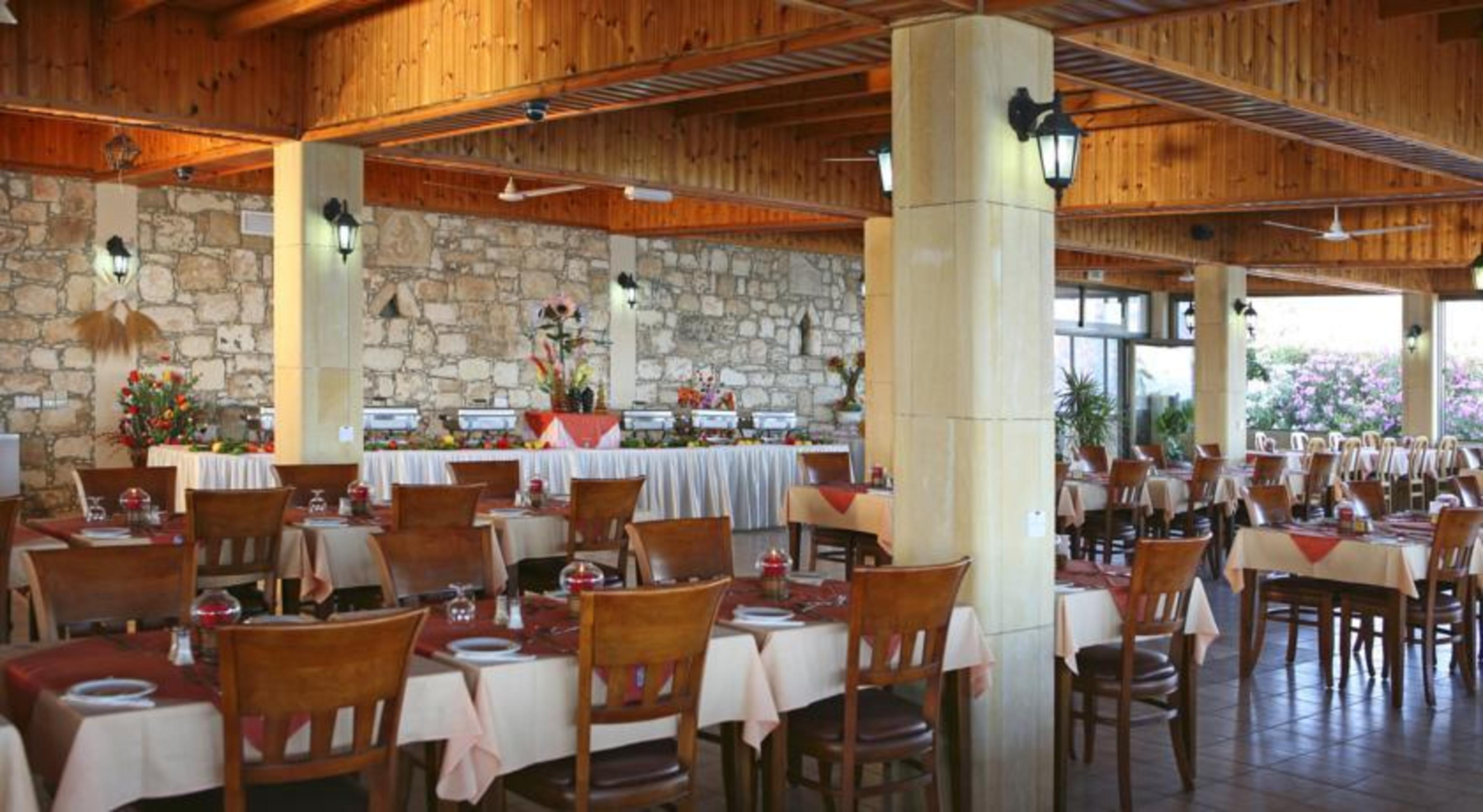Corallia Beach Hotel Apartments Coral Bay Bagian luar foto