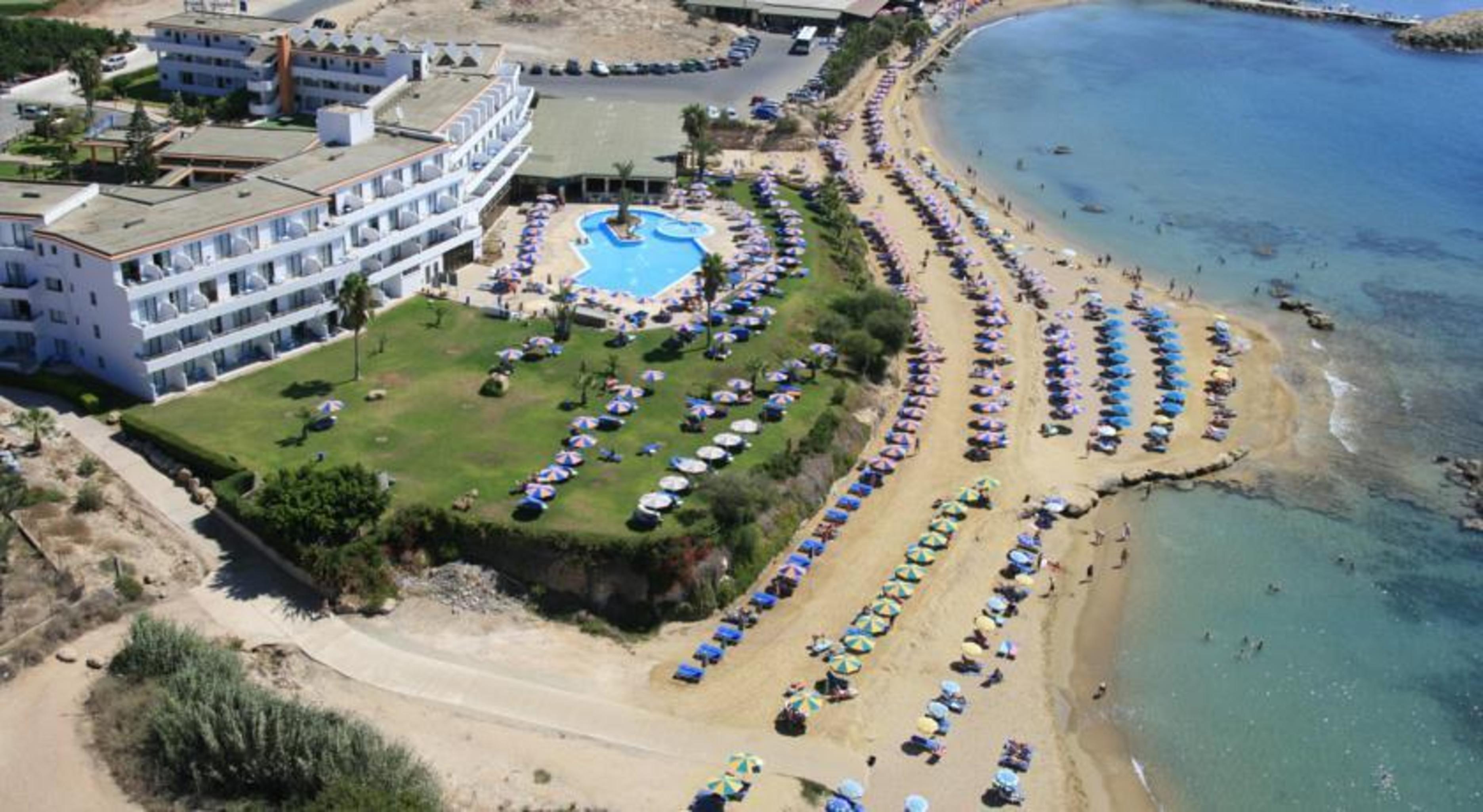 Corallia Beach Hotel Apartments Coral Bay Bagian luar foto