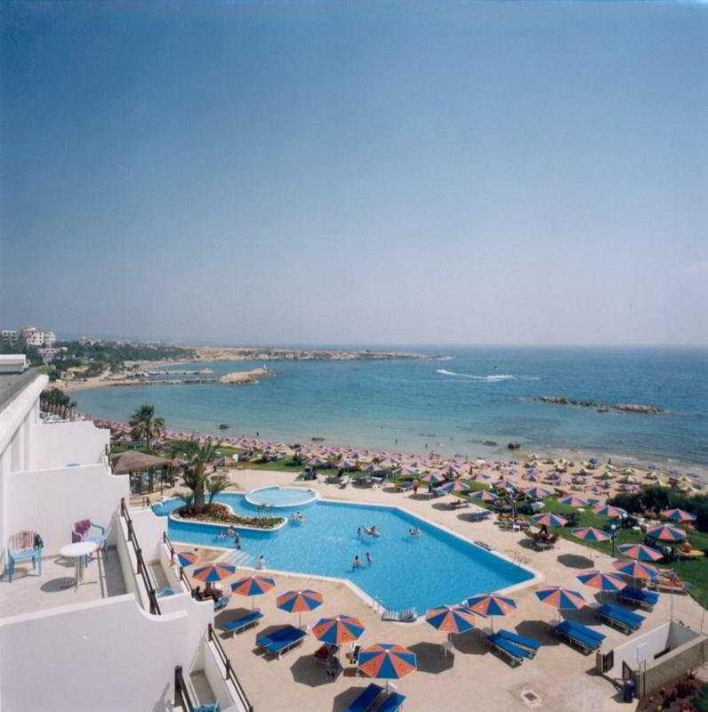 Corallia Beach Hotel Apartments Coral Bay Bagian luar foto